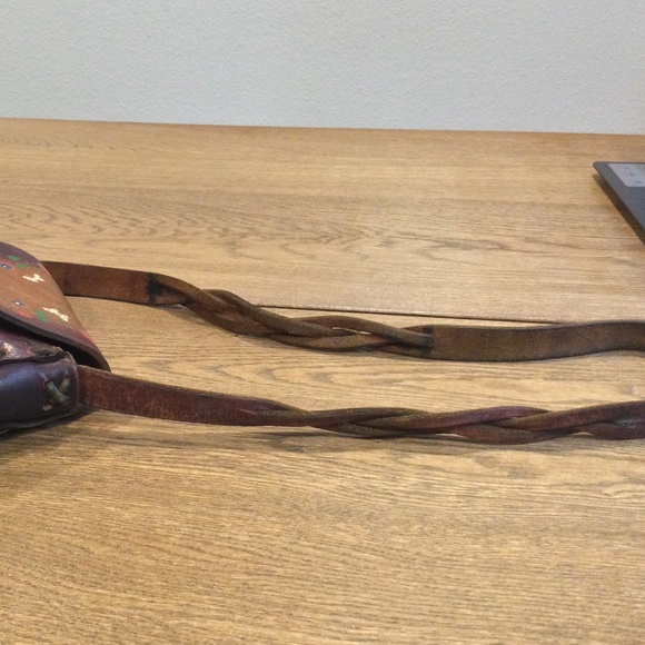 Vintage 70s Handmade Hand Tooled Cowhide Leather Crossbody Handbag - Picture 7 of 15
